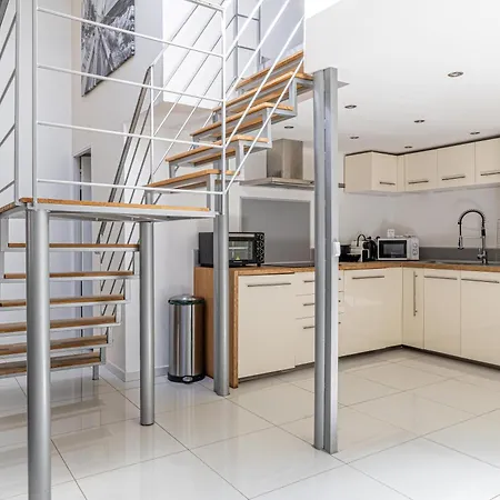Mey T3 - Magnifique Loft 3 Pieces A 50m Du Vieux Port Et Des Plages דירה קאן